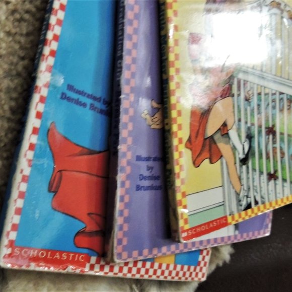 Junie B. Jones - Bundle of 16 Paperbacks - Picture 11 of 16